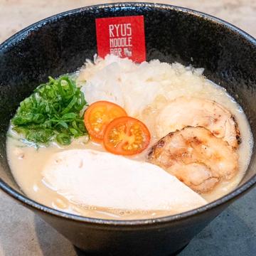 【塩】鶏白湯ラーメン