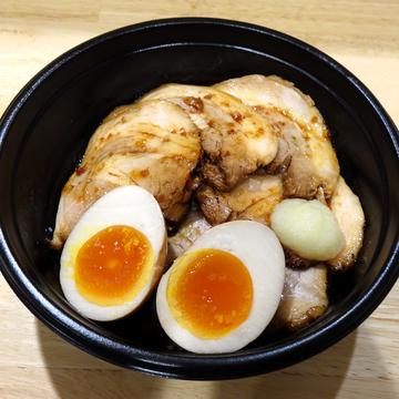 炙り豚2倍！！背徳感の炙り豚丼