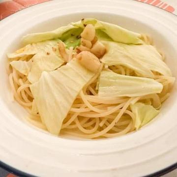 新キャベツのペペロンチーノ(生麺)