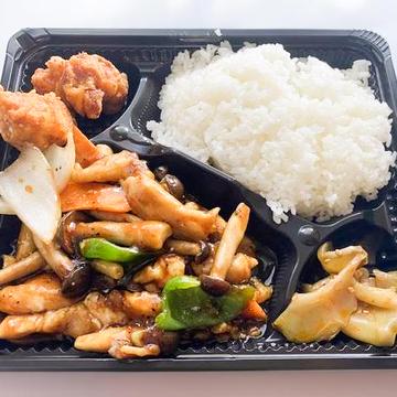 黒胡椒とりササミ弁当 Black Pepper and Chicken Breast Strips Bento Box