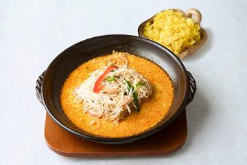 シーフードヌードルカレー(ターメリックライス付き)
