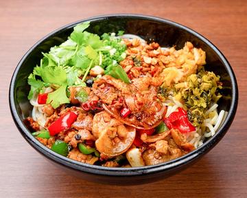 豚バラと唐辛子炒めのせミーフン