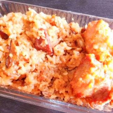 鶏めしとからあげ弁当