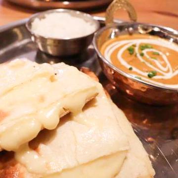 【当店人気No.2！】チーズナン セット/Cheese Naan set