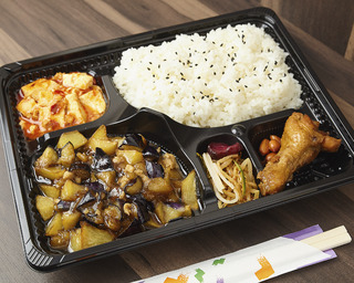 茄子とジャガイモと鶏そぼろ弁当