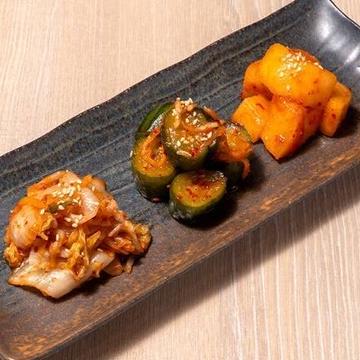 キムチ盛り合わせassorted kimchi