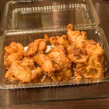 もも肉の唐揚げ Fried Chicken Thigh