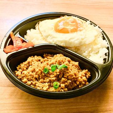 ドライキーマの目玉焼きのせカレーライス、DryKeemaRice ＆ egg Set
