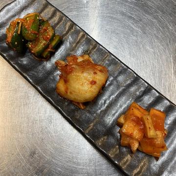 キムチ盛り合わせ