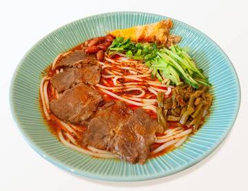 酸っぱ辛い牛肉ビーフン (酸辣牛肉粉)