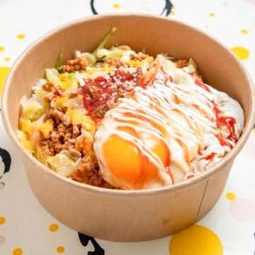 目玉焼きタコライス Original Taco-rice with sunny-side up(fried egg)