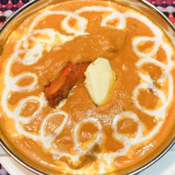 骨付きバターチキンカレー/ Born Butter Chicken Curry
