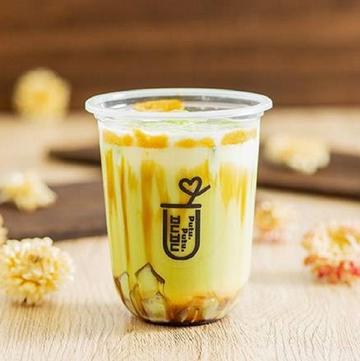 黒蜜タピオカドリンク 抹茶ミルク