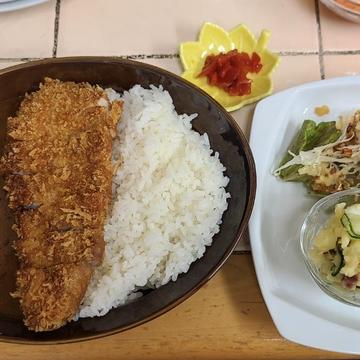 カツカレー定食