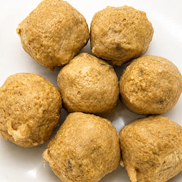 中華鶏肉団子2個(肉丸子2个)