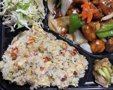 酢豚焼き飯弁当
