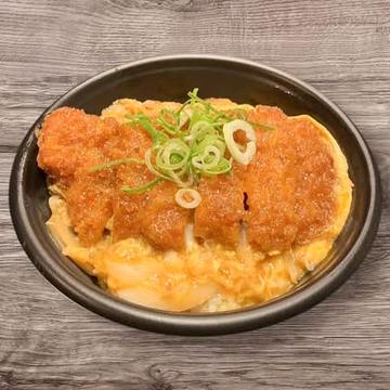 肉厚カツ丼 Pork Cutlet on Scrambled Eggs Rice Bowl