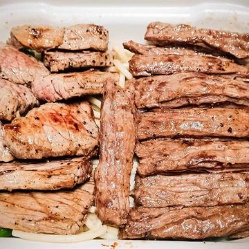 牛もも＆ハラミ(ハーフミックス)ステーキ