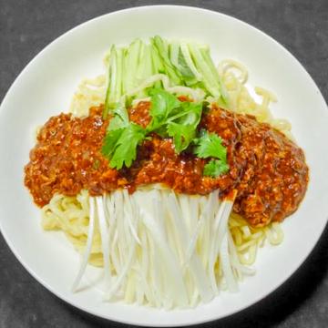 ジャージャー麺(炸面)