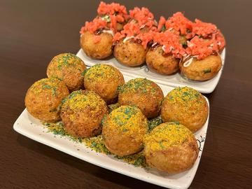 カレーたこ焼き8個＆マウント紅しょうがたこ焼き8個