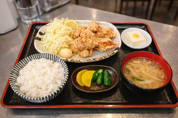 鶏の唐揚げ弁当