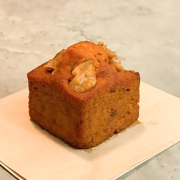 くるみとキャラメルのパウンドケーキ