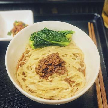 汁なし担々麺