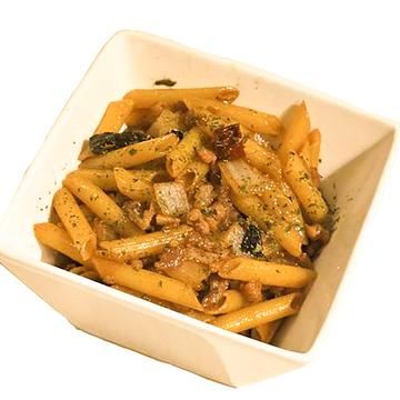 おつまみペンネ ～とり肉ガパオ～