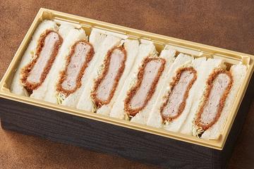 キャベツ入りヒレかつサンド
