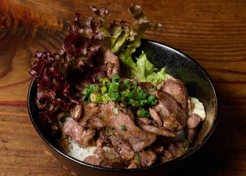 厚切り牛タン食べ放題朧まつ塚本店