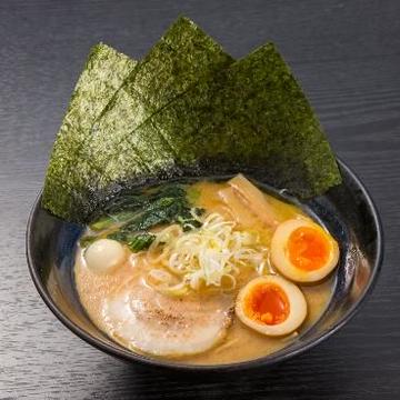 クリーミーとんこつ 半熟玉子のせ