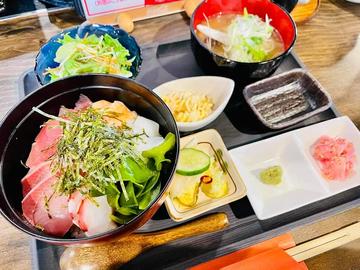 海鮮丼あら汁定食