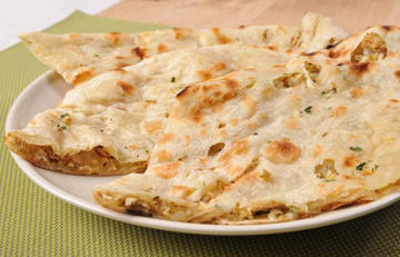 2. Keema (chicken)Nan キーマ ナン
