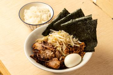 【中毒性抜群！】七彩特製まぜそば ご飯セット