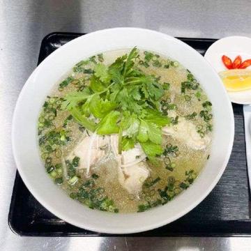 パクチー入り鶏肉のフォー PH G NG