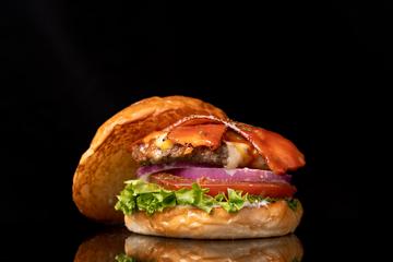 【辛いハンバーガーが食べたい！】レッチリベーコンチーズ Red Hot Chili bacon cheese
