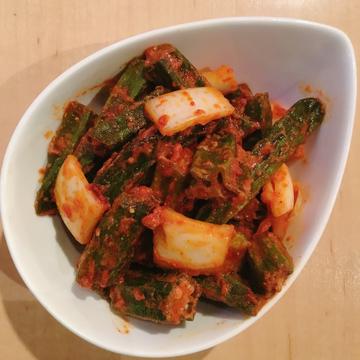 ビンディー・マサラ Bindi Masala