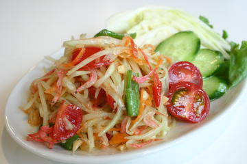 ソムタム somtam ヘルシー青パパイヤのサラダ