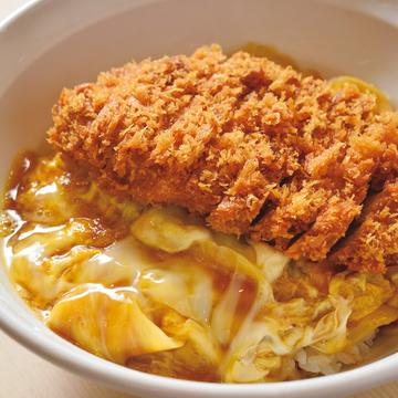 とんかつ檍のロースかつ丼(ロース 約200g・かつ後のせ)