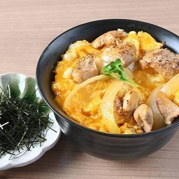 海苔たっぷり親子丼 Seaweed-Topped Oyako Rice Bowl