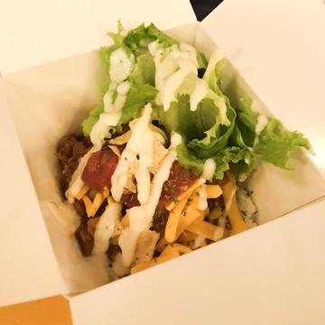 レタス乗せタコライス