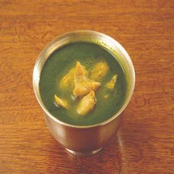 ほうれん草とチキンカレー Spinach and Chicken Curry