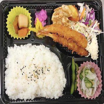 プリプリエビフライ弁当