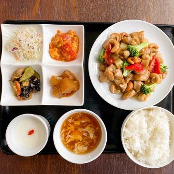 カシューナッツと鶏肉の炒め定食