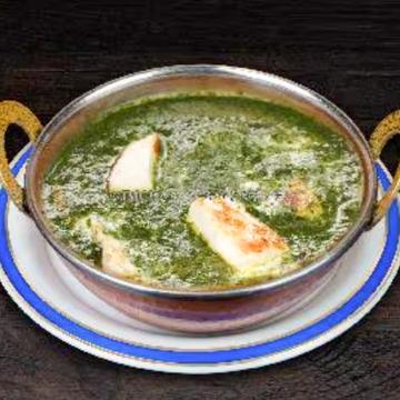 サグパニールカレー Spinach Paneer Curry