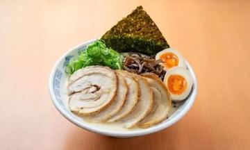 【白・全部のせ】 博多豚骨らーめん/Hakata Tonkotsu Ramen (Classic White Deluxe