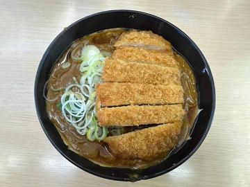 松阪牛ホルモン入りカツカレー太麺そば