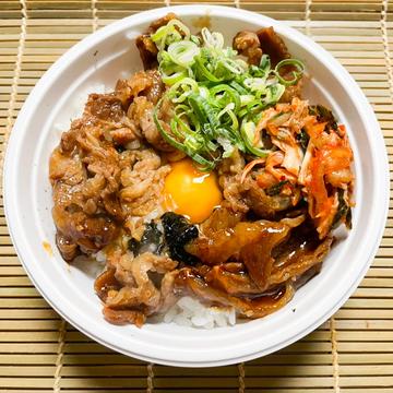 鉄板！牛カルビ丼