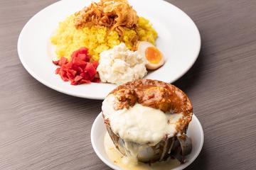 チーズのせ赤い鶏カレー