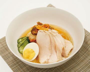 【蒸し鶏】盛岡冷麺